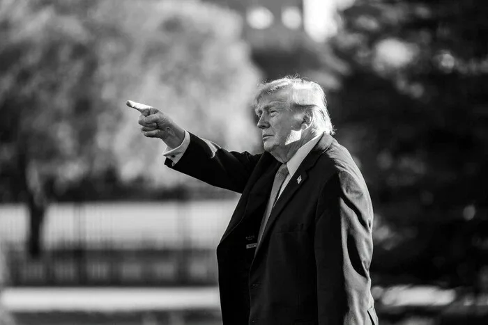 Гроші Москві, менше зброї Києву: NYT про те, як політика Трампа б’є по Україні
