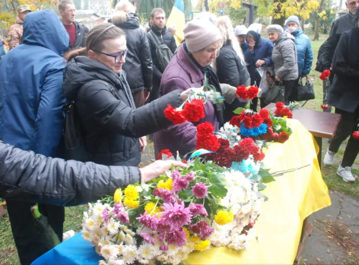 У Шостці попрощалися із 28-річним захисником Дмитром Данильченком