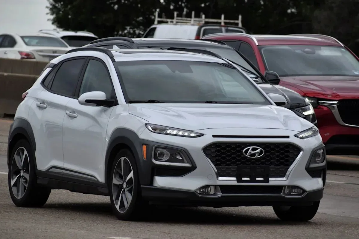 Чи варто міняти нову Hyundai Kona на вживане авто за $10 000: дискусія водія з Reddit