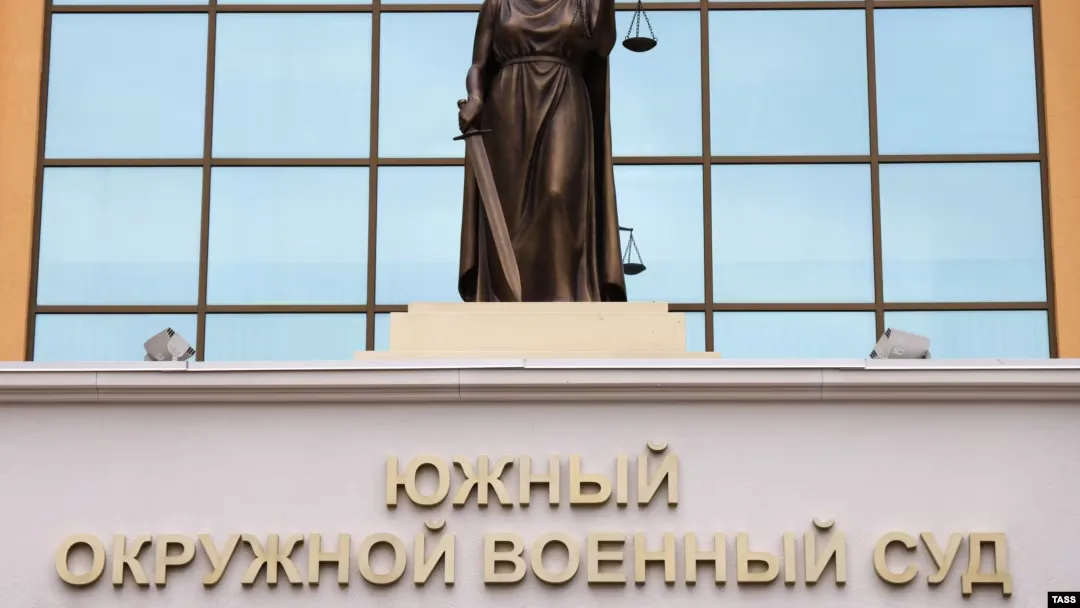 Російський суддя міг винести вирок "азовцю" — тепер йому повідомили про підозру в Україні
