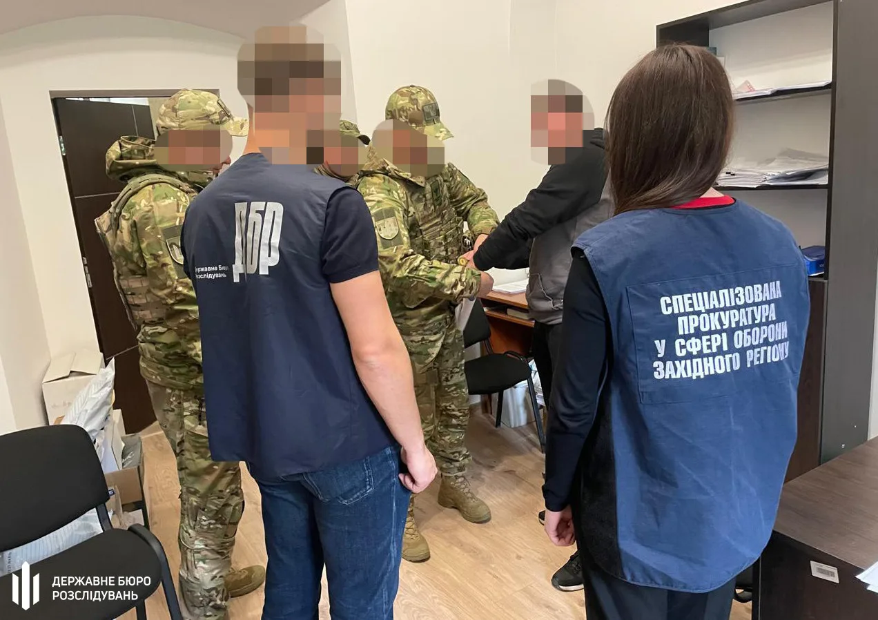 У Львові військовий ТЦК, раніше засуджений за хабар, побив мобілізованого до смерті, — ДБР