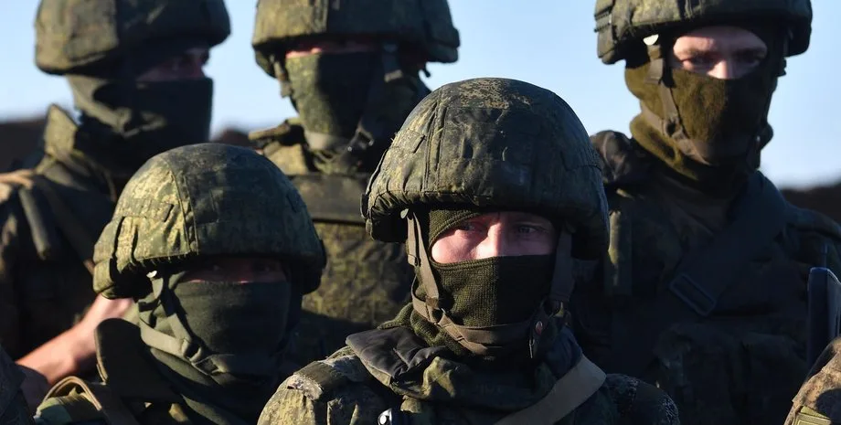 «Легше відправити „стопятсот“ „ваньок“, аніж командуванню пояснювати»: поблизу Костянтинівки нав’ючені «майбутні двісті» виконують роль мурах 