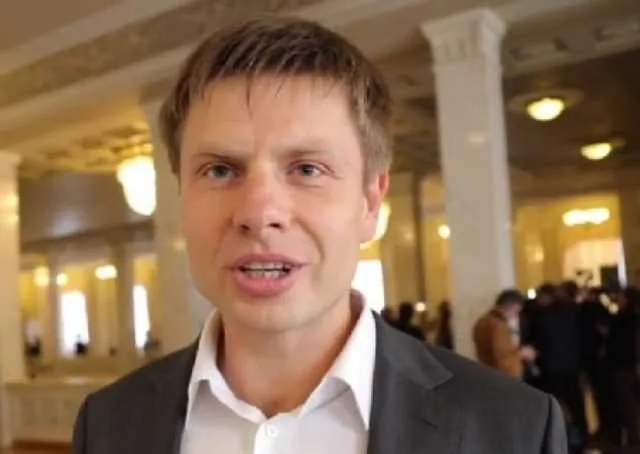 Фракція «Європейська Солідарність» виключила зі свого складу Олексія Гончаренка