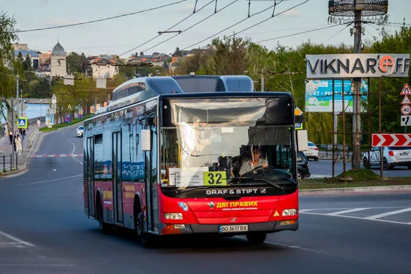 У Тернополі 1 листопада збільшать кількість транспорту