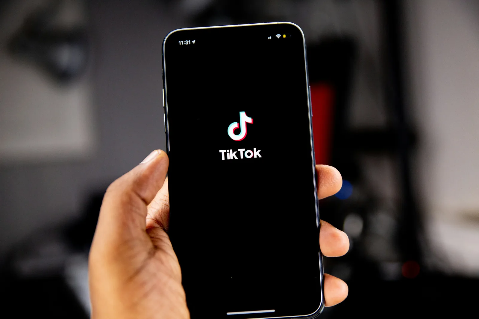 Власник Politico запропонував викупити європейський підрозділ TikTok у китайської ByteDance