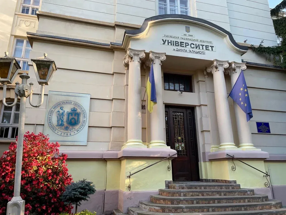 Львівський медуніверситет посилює безпекові заходи під час повітряних тривог: ректор підписав новий наказ