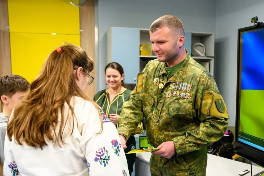 За півтора року Данило Качура провів близько 250 зустрічей зі школярами.