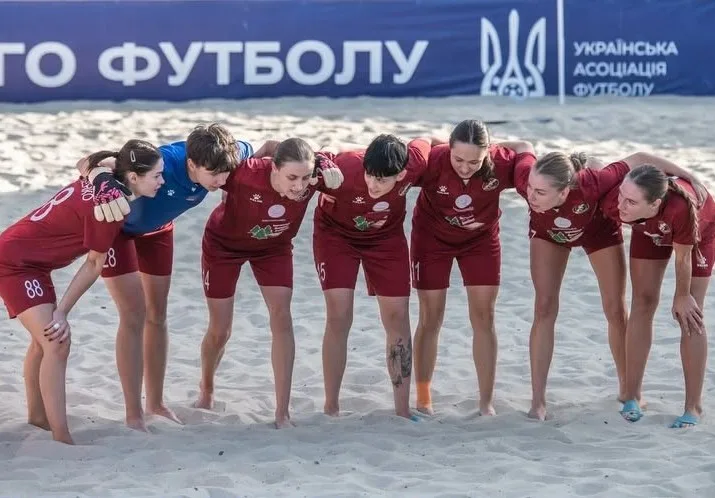 Склад МСК «Дніпро» (Черкаси) – учасника клубного чемпіонату світу з пляжного футболу серед жінок