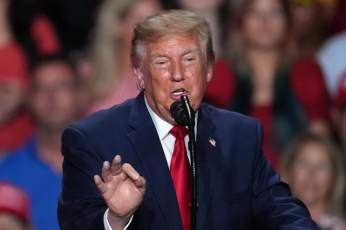 Трамп: США утримаються від атаки на Іран до виборів