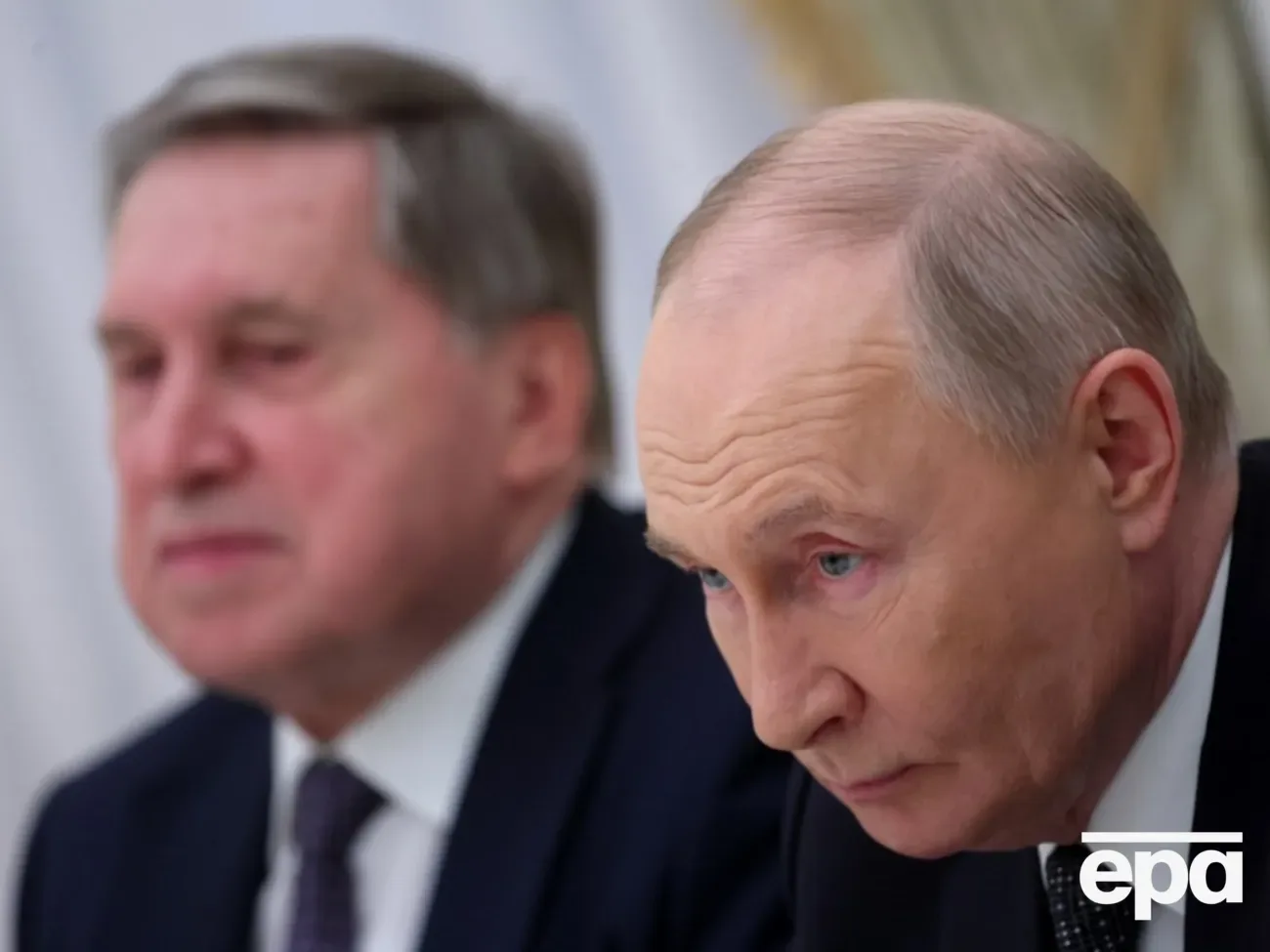 "Спочатку йде листопад, а потім грудень". У Кремлі відповіли на запитання щодо поїздки Путіна на G20