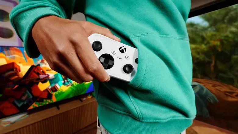 Microsoft представила найменший контролер Xbox за $50