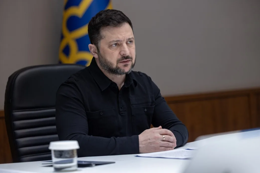 «Подарок Путину на день рождения»: Зеленский резко раскритиковал решение Трампа