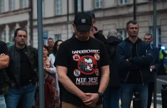 Сікорський ініціював заборону в’їзду до Польщі депутату Львівської облради через рішення про рік УПА