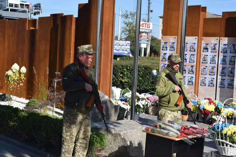 Родинам шістьох полеглих воїнів Буковини вручили державні нагороди
