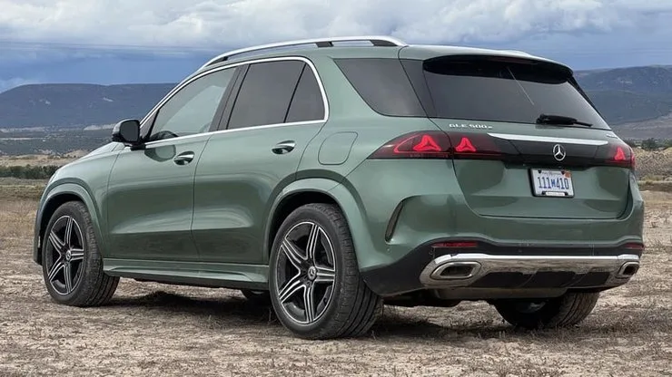 Автомобиль Mercedes-Benz GLE 2027 года