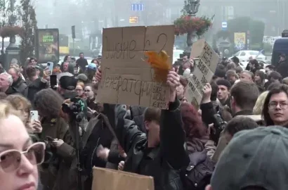 Мітинг із вимогою відставки Віталія Кличка біля будівлі КМДА в Києві