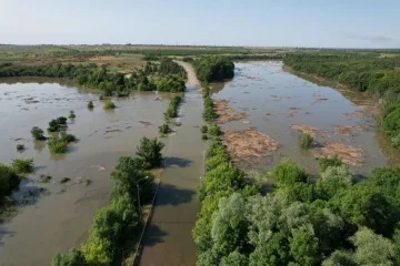 Південне узбережжя Криму накрили сильні зливи, є підтоплення