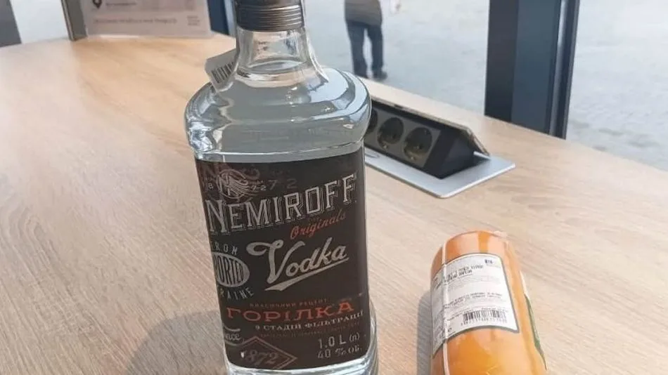На Дніпропетровщині жінка намагалася вкрасти продукти з магазину