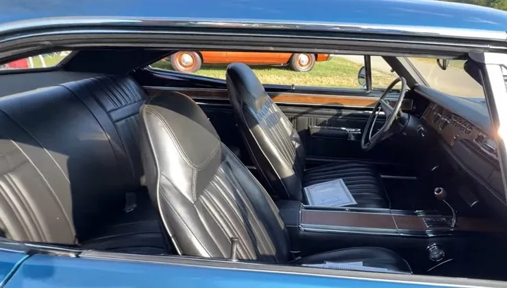 Dodge Hemi Coronet R/T с пробегом 300 км нашли в США