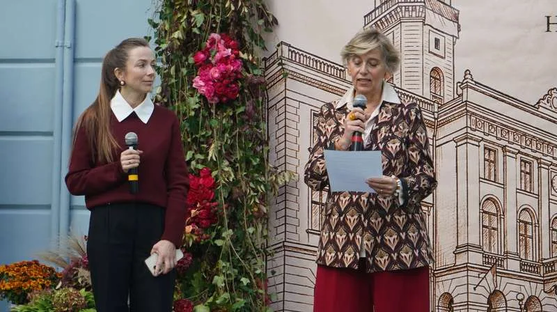 Що відбувається у центрі Чернівців зараз: фоторепортаж з Дня міста