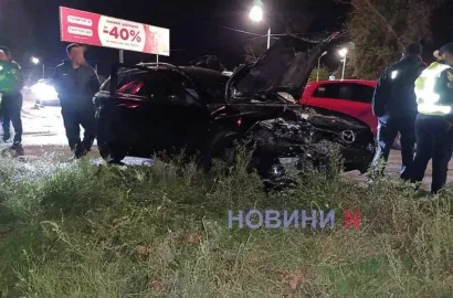 ДТП за участю Mazda 6 та Samand на Богоявленському проспекті в Миколаєві