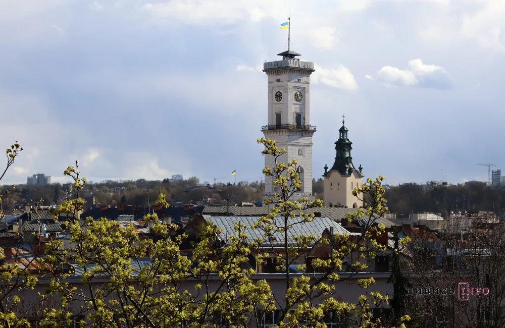 Наслідки російської атаки, опалювальний сезон, затримка виплат у Львові: головні новини дня - 9