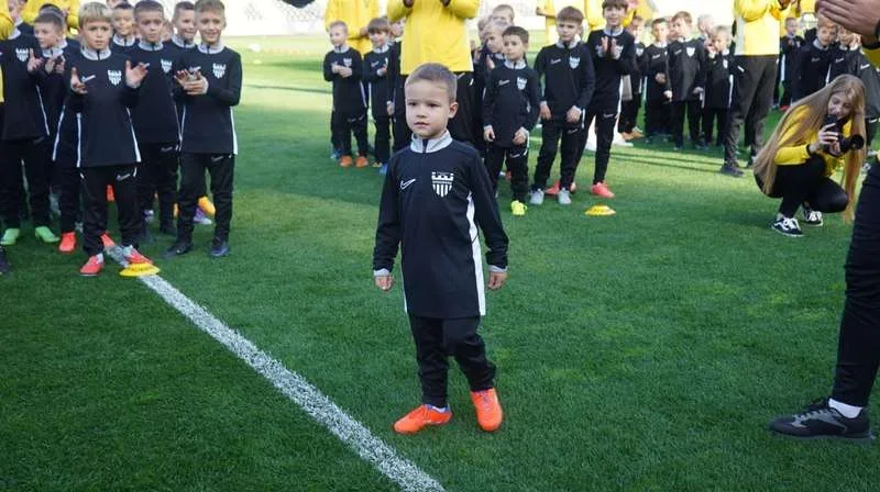 ФК «Буковина» офіційно відкрив безкоштовну Футбольну академію для юних талантів