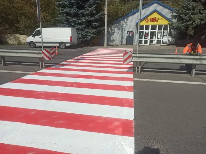 На Волині ремонтують трасу М-07 Київ – Ковель – Ягодин: латають ями та оновлюють розмітку (фото)