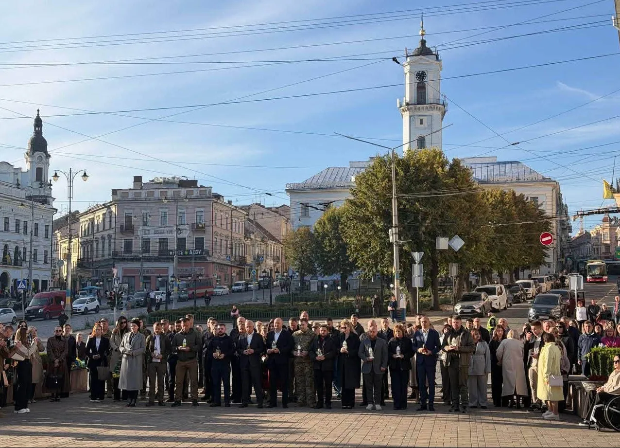 У Чернівцях у День захисників і захисниць України вшанували пам’ять полеглих за Україну