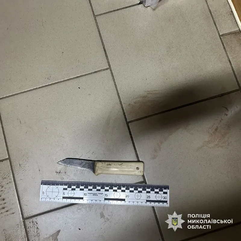 Ножове поранення чоловіка під час конфлікту в магазині Очакова
