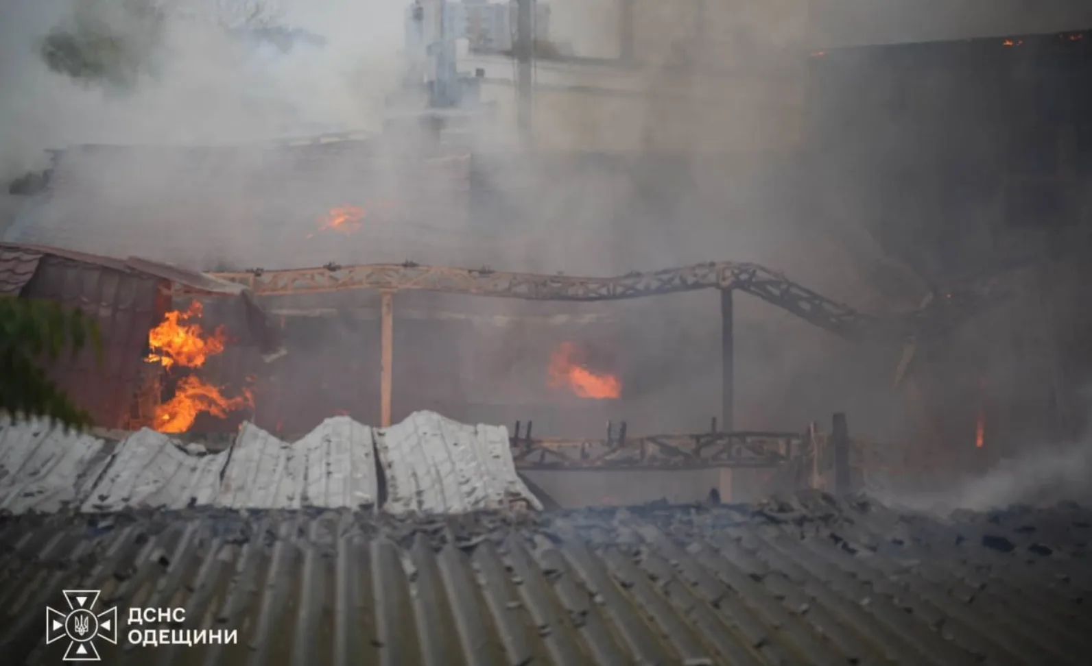 Масштабна пожежа в Одесі: загинули дві жінки