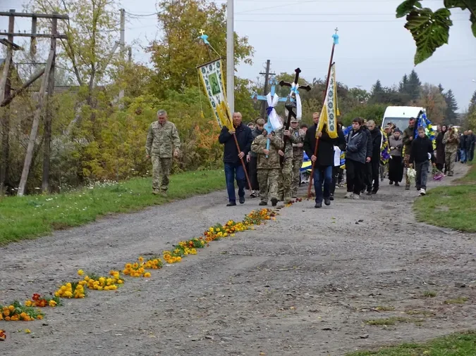 На Волині попрощалися із Захисником Петром Костровським (фото)