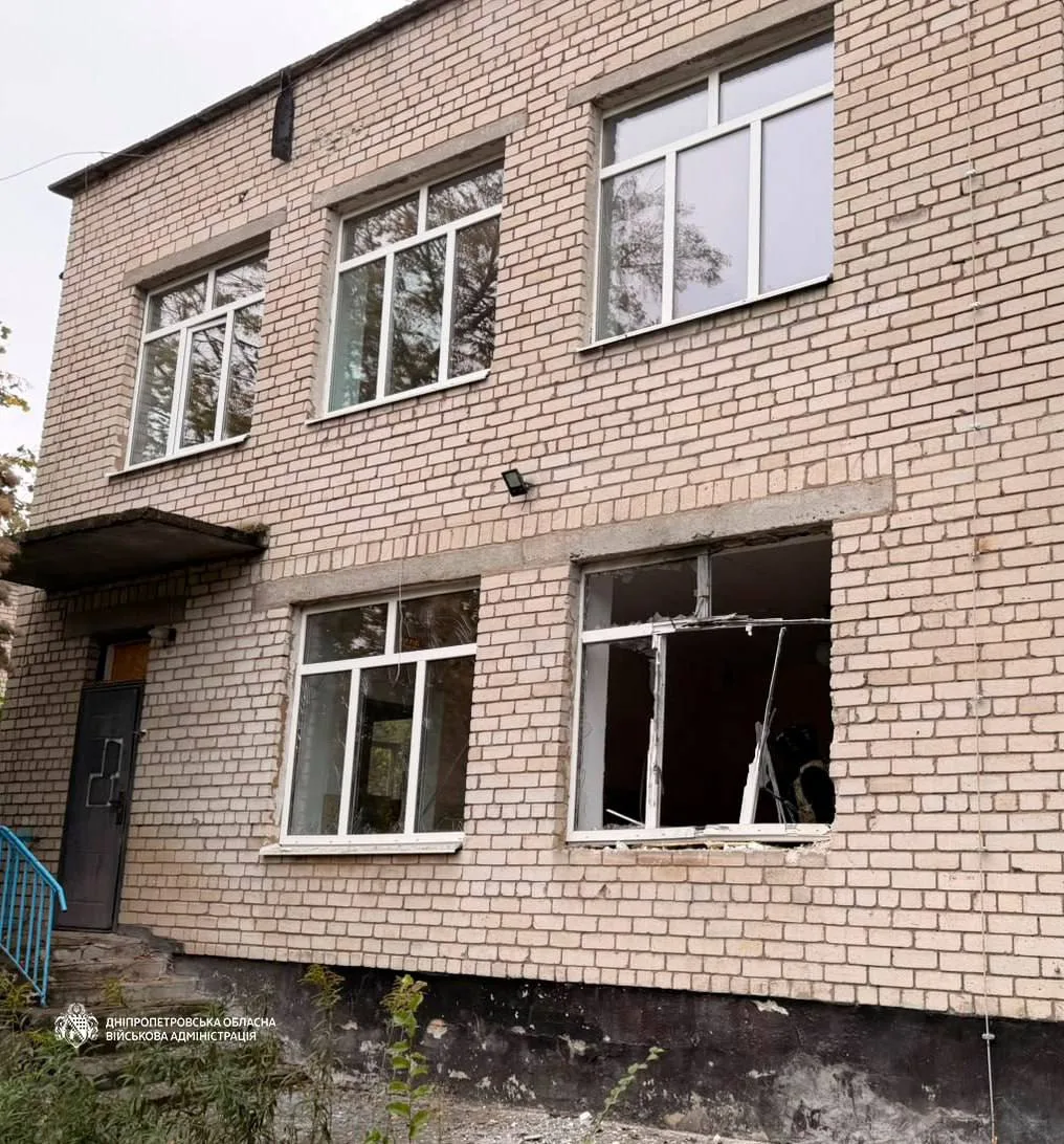 Троє поранених і пошкоджені будинки росіяни понад 30 разів атакували Дніпропетровщину