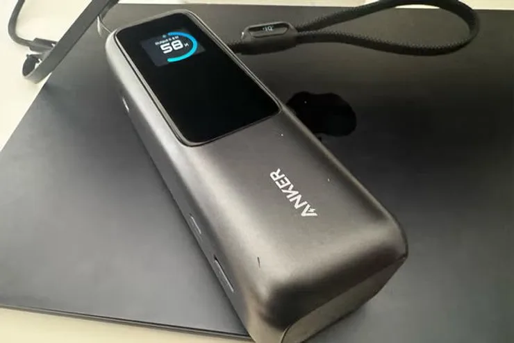 Портативная зарядная станция Anker 165 Вт