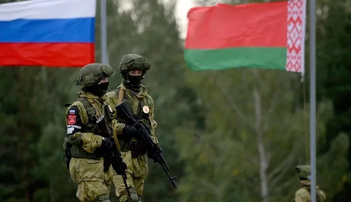 Росія може втягнути Білорусь у війну без згоди Лукашенка: експерт розповів деталі