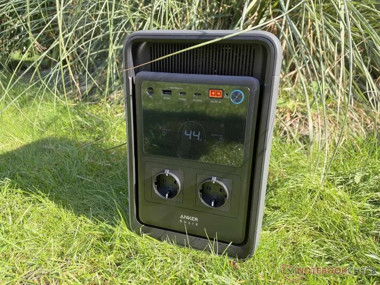 Зарядная станция Anker Solix S2000