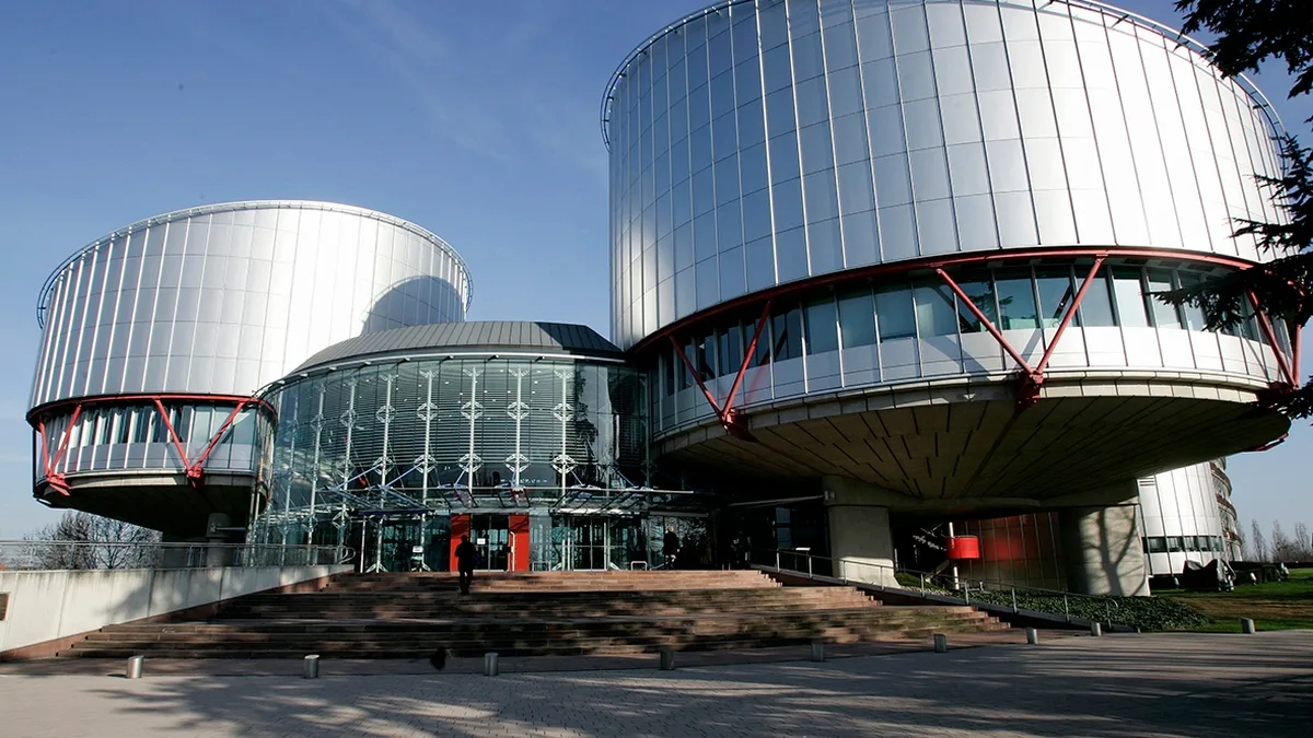 ЄСПЛ відкрив провадження за шістьма заявами інкасаторів Ощадбанку проти Угорщини