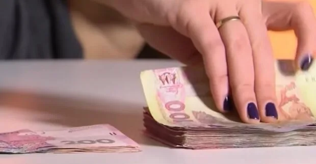 Нові податки в Україні доведуть до відчаю: вже й сюди дісталися