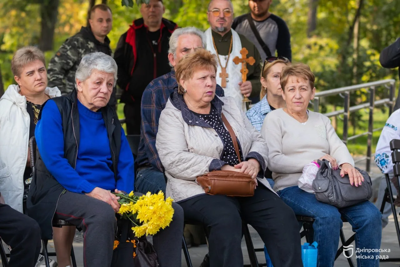 «Пам'ять про наших героїв має бути багатогранною», - заступник мера Дніпра на вечорі пам’яті полеглих захисників і захисниць України у Чечелівському районі - 08.10.2026
