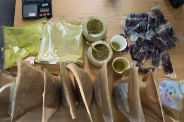 У Києві та Запоріжжі викрили продаж наркотиків під виглядом напоїв і солодощів у кав’ярнях
