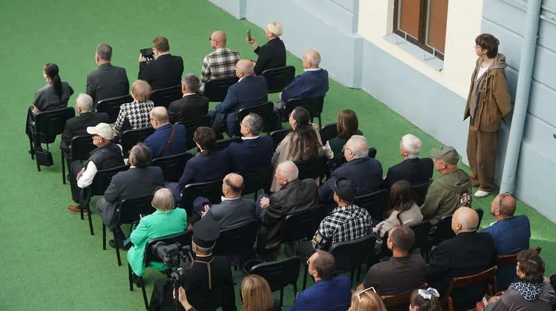 Що відбувається у центрі Чернівців зараз: фоторепортаж з Дня міста