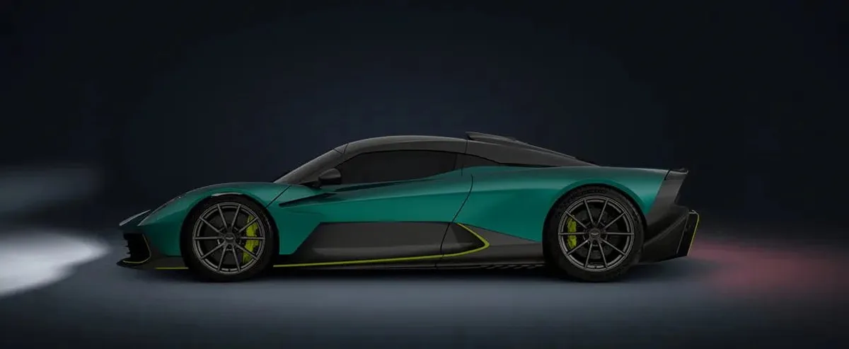 Aston Martin Valhalla Spider, вид сбоку