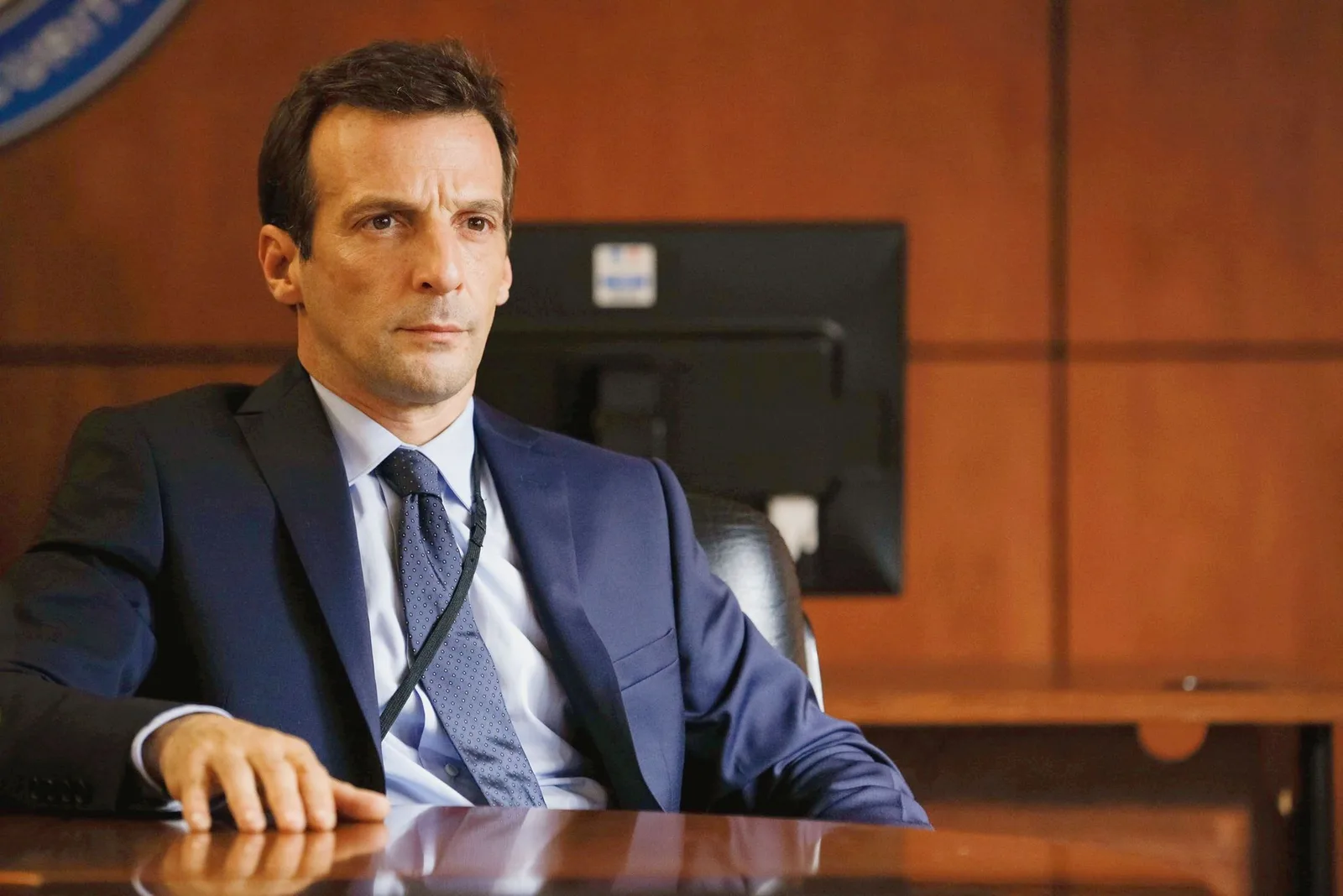 Бюро легенд (Le bureau des légendes) 2015–2020