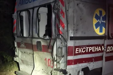 На Сумщині росіяни атакували дроном автомобіль «швидкої», є постраждалі