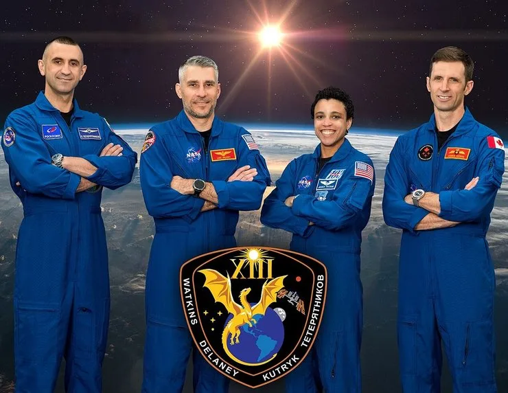 астронавты миссии SpaceX Crew-13 совершили самый быстрый полет на МКС