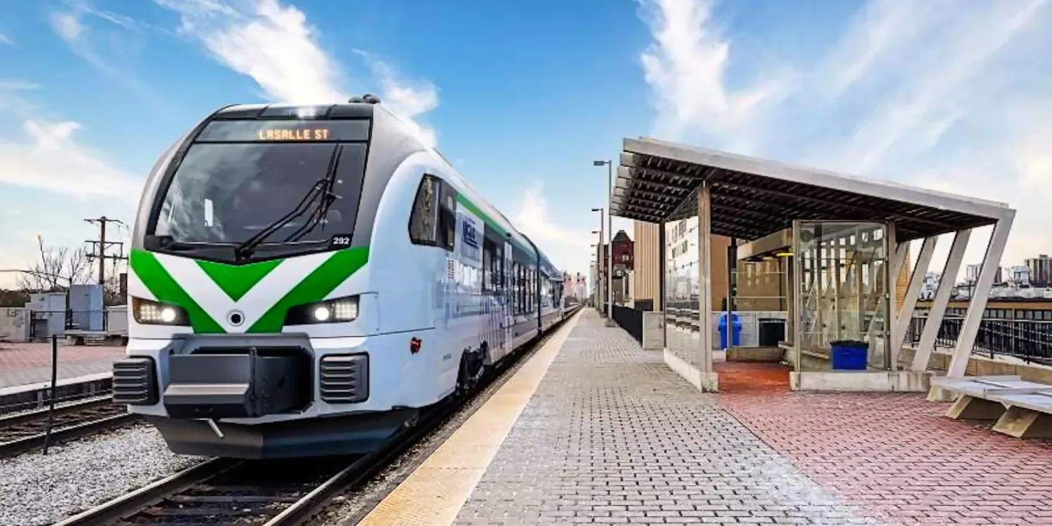 Потяги у Чикаго переходять на електротягу: фото та характеристики
