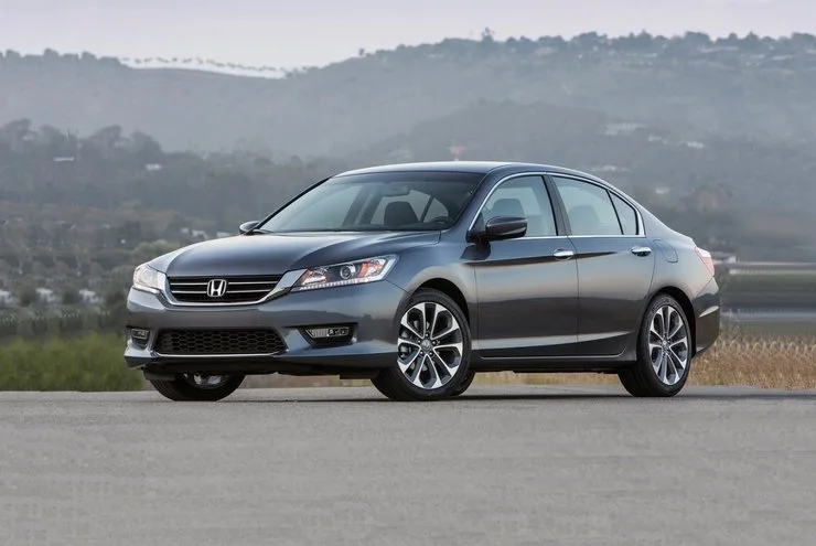 Автомобиль Honda Accord