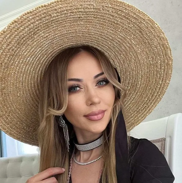Наталья Валевская, певица