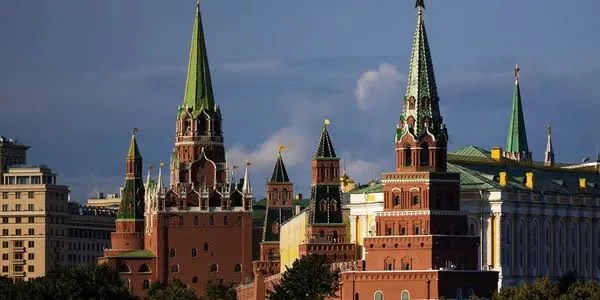 ШІ-фейки проти демократів: Росію звинуватили у спробах вплинути на вибори у США