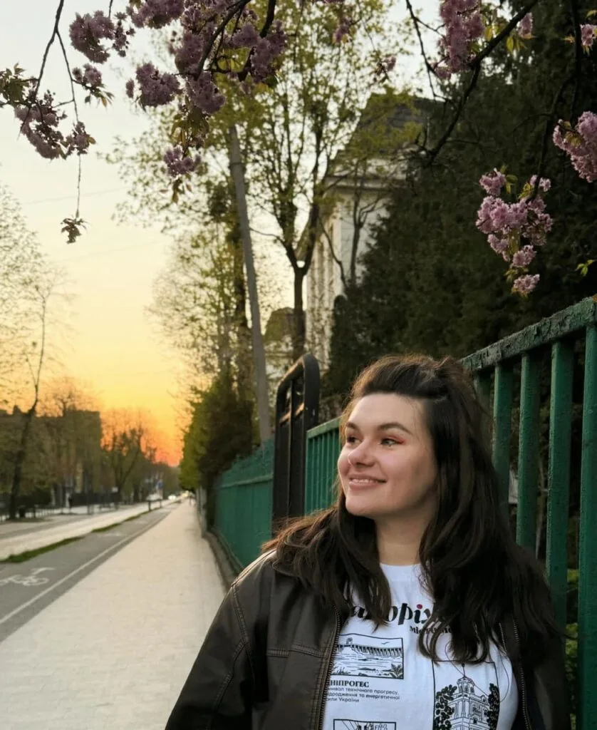 Євгенія Науменко очікує третій тираж розмальовки у 100 примірників та планує надалі розвивати розмальовку про Запоріжжя.